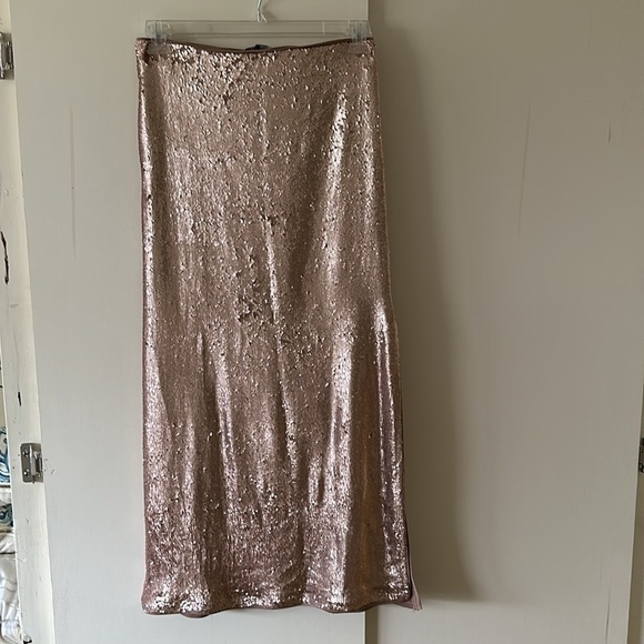 Zara - Picture 3 of 3